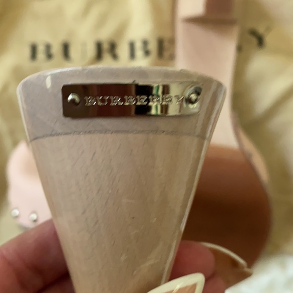 Authentic Burberry pink slip in slides size 39 M - Picture 10 of 11
